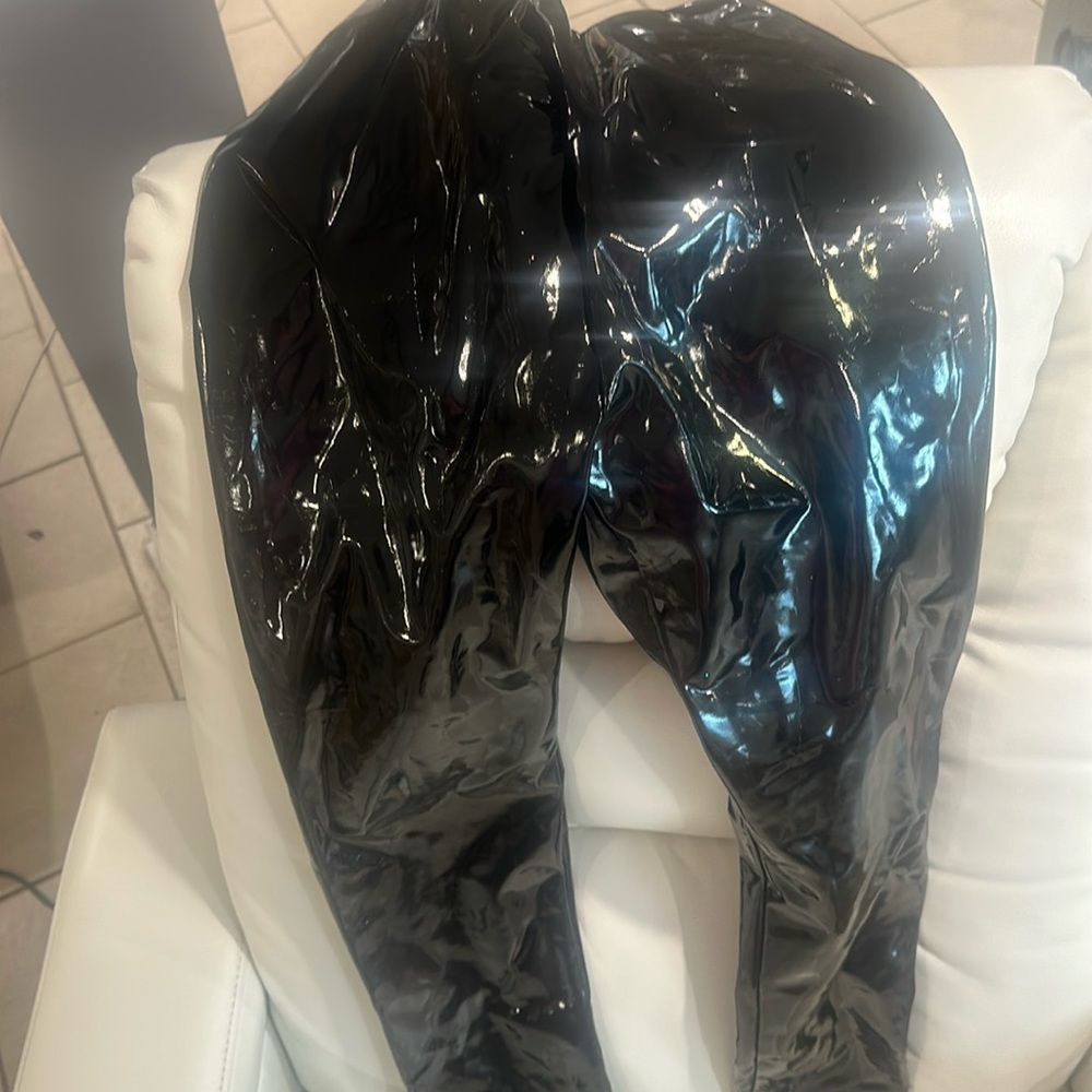 Classic Patent Faux-Leather Firming Leggings